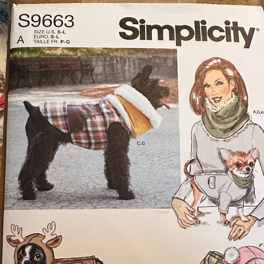 New Simplicity Dog Coat Pattern - Plaid and White Uncut Factory Folded S9663